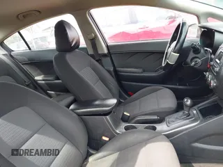 2015 Kia Forte LX with VIN KNAFX4A68F5392766, listed as a IAAI auction lot 41942314 with 229,927 mi miles. Bid and sale history available at carsss.com. Image 5.