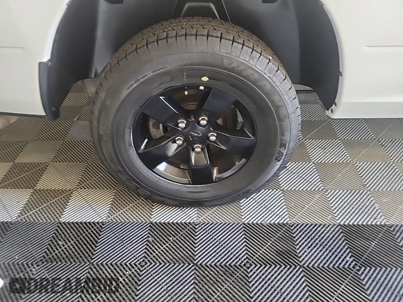 2022 Ram 1500 Tradesman with VIN 3C6JR7DG7NG276051, listed as a IAAI auction lot 42832410 with 29,141 mi miles and . Bid and sale history available at DreamBid. Image 29.