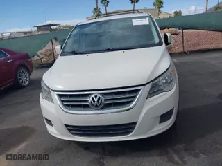 2011 Volkswagen Routan SE with VIN 2V4RW3DG1BR766767, listed as a IAAI auction lot 42036433 with 169,489 mi miles. Bid and sale history available at carsss.com. Image 6.