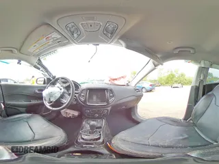 2020 Jeep Compass Limited z VIN 3C4NJDCB7LT221769, wystawiony jako Copart lot #59660955 z przebiegiem 76 822 mil mil oraz Szkoda całkowita • Salvage title. Historia ofert i sprzedaży dostępna na DreamBid. Obrazek 15.