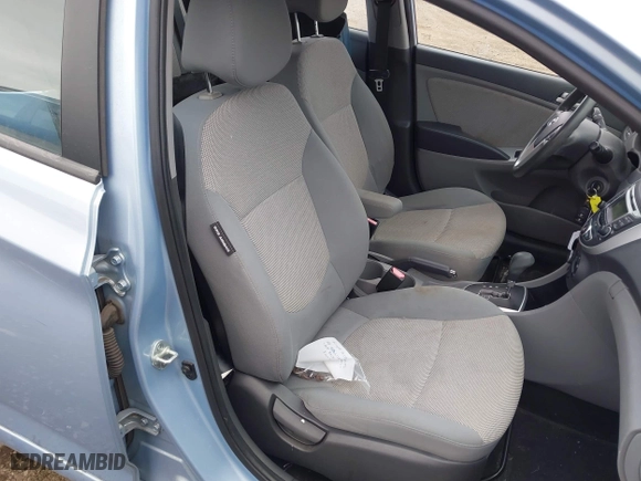2013 Hyundai Accent GL with VIN KMHCT5AE8DU073123, listed as a IAAI auction lot 41895506 with 78,777 mi miles. Bid and sale history available at carsss.com. Image 5.