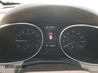 2017 Hyundai Santa Fe 2.4L z VIN 5NMZUDLB7HH028678, wystawiony jako Copart lot #57557855 z przebiegiem 102 049 mil mil oraz Szkoda całkowita • Salvage title. Historia ofert i sprzedaży dostępna na DreamBid. Obrazek 9.