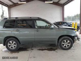 2004 Toyota Highlander with VIN JTEEP21AX40058820, listed as a IAAI auction lot 41798900 with 330,991 mi miles. Bid and sale history available at carsss.com. Image 14.