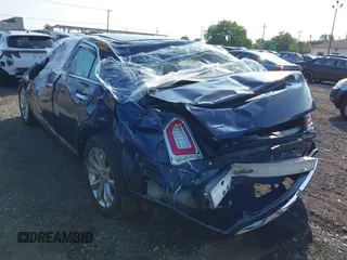 2016 Chrysler 300 with VIN 2C3CCAKG6GH152508, listed as a IAAI auction lot 40152840 with 94,646 mi miles. Bid and sale history available at carsss.com. Image 3.