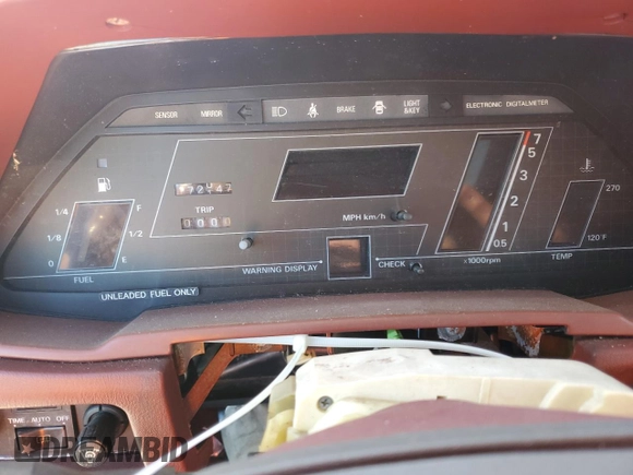 1983 Datsun 280ZX z VIN JN1HZ04S1DX572036, wystawiony jako Copart lot #76533294 z przebiegiem 172 147 mil mil oraz Nie do naprawy. Historia ofert i sprzedaży dostępna na DreamBid. Obrazek 9.