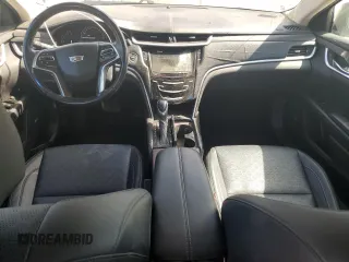 2018 Cadillac XTS Livery z VIN 2G61U5S35J9168773, wystawiony jako Copart lot #54818035 z przebiegiem 62 219 mil mil oraz Szkoda całkowita • Salvage title. Historia ofert i sprzedaży dostępna na DreamBid. Obrazek 8.