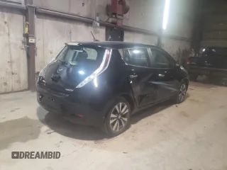 2015 Nissan LEAF SV with VIN 1N4AZ0CP0FC328986, listed as a Copart auction lot 40923973 with 41,785 mi miles. Bid and sale history available at carsss.com. Image 3.