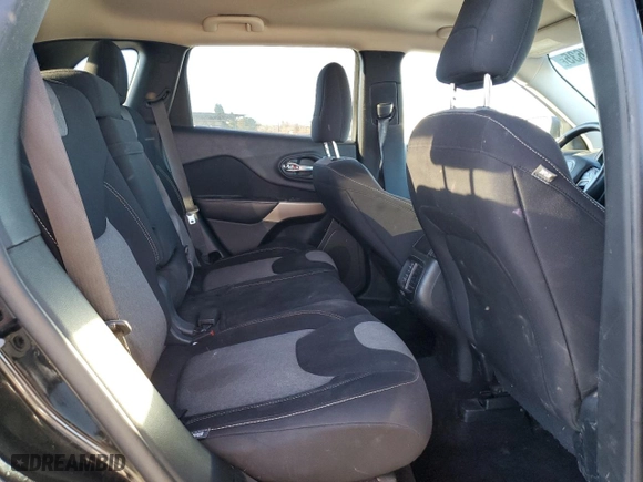 2018 Jeep Cherokee Latitude with VIN 1C4PJLCX3JD559185, listed as a Copart auction lot 88487635 with 40,679 mi miles and Salvage Title. Bid and sale history available at carsss.com. Image 11.
