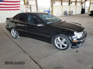 2005 Mercedes-Benz C 230 Kompressor z VIN WDBRF40J55F594402, wystawiony jako Copart lot #53722415 z przebiegiem 132 004 mil mil oraz Szkoda całkowita • Salvage title. Historia ofert i sprzedaży dostępna na DreamBid. Obrazek 4.