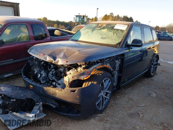 2025 Land Rover Range Rover with VIN SALKP9F40SA262268, listed as a IAAI auction lot 41363543 with 63 mi miles and . Bid and sale history available at DreamBid. Image 17.