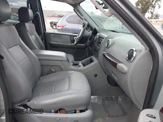 2006 Ford Expedition Limited with VIN 1FMFU19536LA76303, listed as a IAAI auction lot 42136720 with 129,491 mi miles. Bid and sale history available at carsss.com. Image 5.