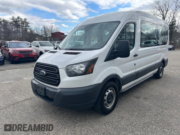 2018 Ford Transit Passenger XL z VIN 1FBZX2CM1JKA87138, wystawiony jako Copart lot #53706825 z przebiegiem 207 885 mil mil oraz Tytuł czysty. Historia ofert i sprzedaży dostępna na DreamBid. Obrazek 2.