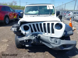 2020 Jeep Wrangler Unlimited Sport Altitude with VIN 1C4HJXDG7LW212475, listed as a IAAI auction lot 41990654 with 53,079 mi miles. Bid and sale history available at carsss.com. Image 6.