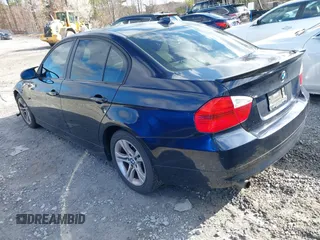 2008 BMW 3 Series 328i with VIN WBAVA37538NL52135, listed as a IAAI auction lot 41721538 with 117,121 mi miles. Bid and sale history available at carsss.com. Image 3.