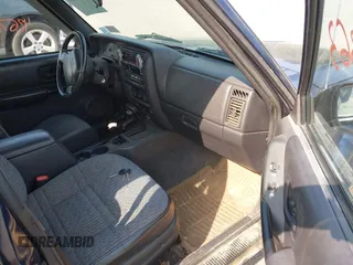 2001 Jeep Cherokee Sport with VIN 1J4FF48S91L513926, listed as a IAAI auction lot 42671363 with 234,233 mi miles and . Bid and sale history available at DreamBid. Image 5.