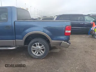2005 Ford F-150 XLT z VIN 1FTPW12525FB16249, wystawiony jako IAAI lot #42040712 z przebiegiem 258 539 mil mil oraz . Historia ofert i sprzedaży dostępna na DreamBid. Obrazek 13.