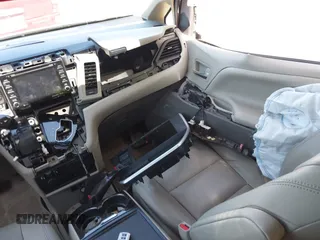 2020 Toyota Sienna XLE Auto Access Seat with VIN 5TDYZ3DC7LS035294, listed as a IAAI auction lot 42557047 with 38,986 mi miles and . Bid and sale history available at DreamBid. Image 5.