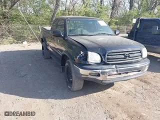 2001 Toyota Tundra Ltd with VIN 5TBBT48101S187526, listed as a IAAI auction lot 42069812 with 162,676 mi miles. Bid and sale history available at carsss.com. Image 1.