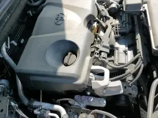 2021 Toyota RAV4 XLE Premium z VIN 2T3C1RFV1MC172963, wystawiony jako Copart lot #68734875 z przebiegiem 48 222 mil mil oraz Szkoda całkowita • Salvage title. Historia ofert i sprzedaży dostępna na DreamBid. Obrazek 14.