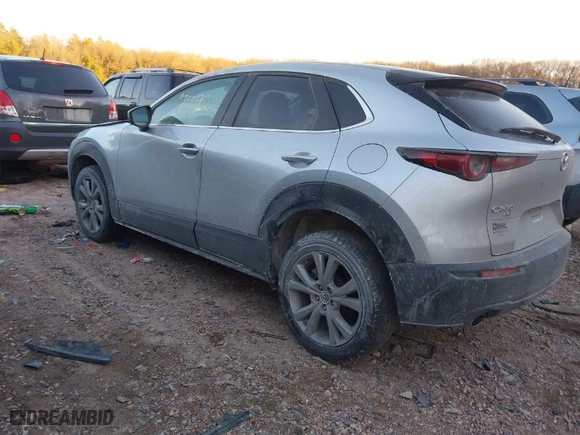 2021 Mazda CX-30 Select with VIN 3MVDMBBL0MM237386, listed as a IAAI auction lot 41457792 with 87,302 mi miles. Bid and sale history available at carsss.com. Image 3.
