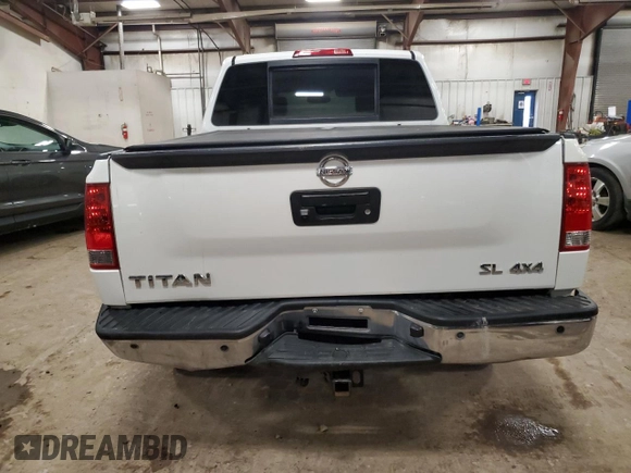 2015 Nissan Titan SV with VIN 1N6AA0EC1FN513139, listed as a Copart auction lot 44137415 with 114,842 mi miles and Clean title. Bid and sale history available at DreamBid. Image 6.
