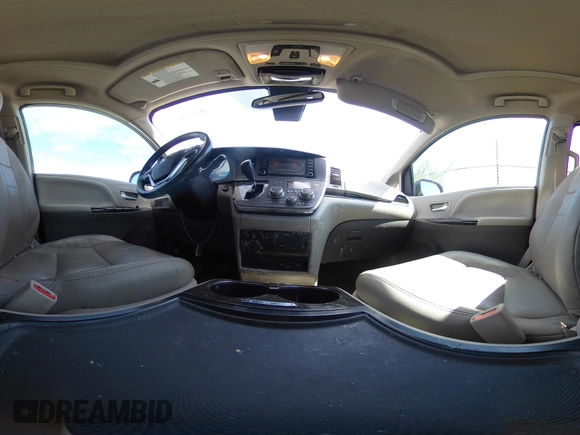 2018 Toyota Sienna XLE Auto Access Seat with VIN 5TDYZ3DC0JS928646, listed as a IAAI auction lot 40179964 with 124,350 mi miles and . Bid and sale history available at DreamBid. Image 21.