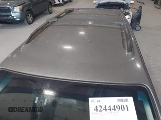 2009 Subaru Outback Special Edition z VIN 4S4BP61C097330852, wystawiony jako IAAI lot #42444901 z przebiegiem 125 372 mil mil oraz . Historia ofert i sprzedaży dostępna na DreamBid. Obrazek 12.