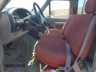 1994 Ford F-250 с VIN 1FTHF25H6RLA25962, выставлен на аукционе Copart как лот 61019495 с пробегом Не указан миль и Списание • Salvage title. История ставок и продаж доступна на DreamBid. Изображение 7.