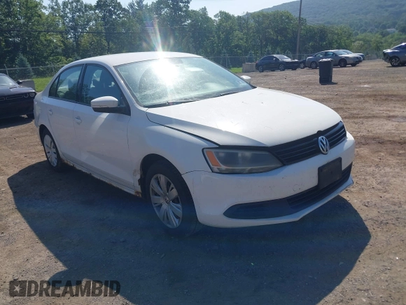 2012 Volkswagen Jetta SE with VIN 3VWDP7AJ0CM306577, listed as a IAAI auction lot 42585620 with 235,667 mi miles and . Bid and sale history available at DreamBid. Image 1.