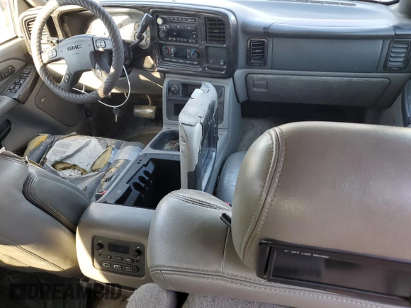 2004 GMC Yukon SLT with VIN 1GKEC13Z14R107724, listed as a Copart auction lot 72077674 with 289,734 mi miles and Salvage Title. Bid and sale history available at carsss.com. Image 8.