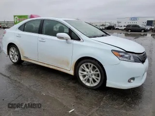 2010 Lexus HS 250h with VIN JTHBB1BA2A2022861, listed as a Copart auction lot 86599984 with 331,738 mi miles and Clean Title. Bid and sale history available at DreamBid. Image 4.