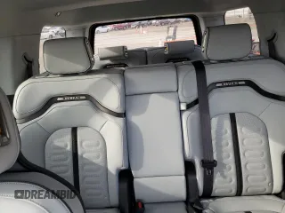 2024 Rivian R1S Adventure z VIN 7PDSGABA4RN043975, wystawiony jako Copart lot #41524615 z przebiegiem 6 807 mil mil oraz Szkoda całkowita • Salvage title. Historia ofert i sprzedaży dostępna na DreamBid. Obrazek 10.