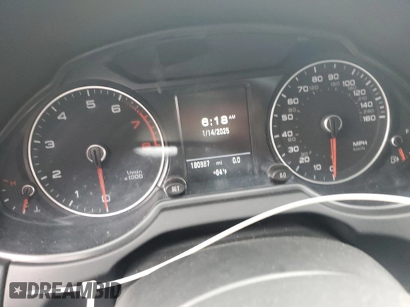 2014 Audi Q5 Premium Plus with VIN WA1LFAFP4EA107523, listed as a Copart auction lot 55739875 with 180,557 mi miles and Clean title. Bid and sale history available at DreamBid. Image 9.
