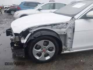2017 Jaguar XE 25t z VIN SAJAR4BG2HA974050, wystawiony jako IAAI lot #41561744 z przebiegiem 131 266 mil mil oraz . Historia ofert i sprzedaży dostępna na DreamBid. Obrazek 15.