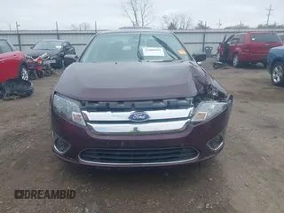 2011 Ford Fusion SEL with VIN 3FAHP0JA5BR253068, listed as a IAAI auction lot 41880066 with 121,410 mi miles. Bid and sale history available at carsss.com. Image 12.