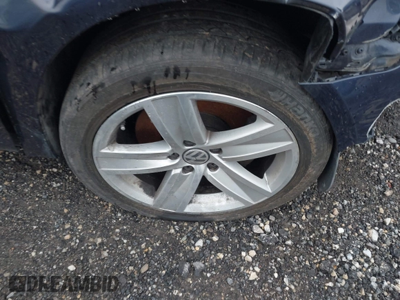 2016 Volkswagen CC Trend с VIN WVWBP7AN1GE502780, выставлен на аукционе IAAI как лот 42157860 с пробегом 124 052 миль миль и . История ставок и продаж доступна на DreamBid. Изображение 12.