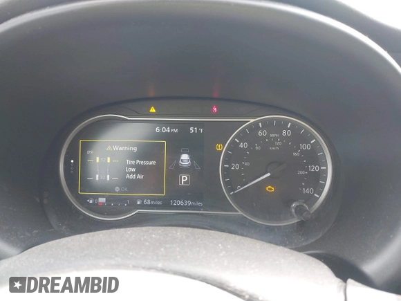 2019 Nissan Kicks SR with VIN 3N1CP5CU1KL556105, listed as a IAAI auction lot 41829091 with 120,639 mi miles. Bid and sale history available at carsss.com. Image 7.