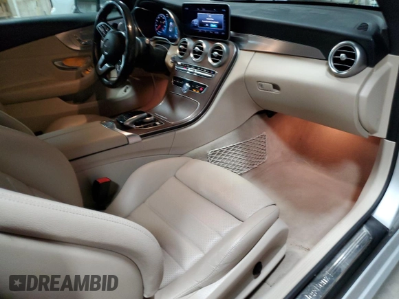 2019 Mercedes-Benz C 300 z VIN WDDWK8EB0KF826740, wystawiony jako Copart lot #47820995 z przebiegiem 97 318 mil mil oraz Szkoda całkowita • Salvage title. Historia ofert i sprzedaży dostępna na DreamBid. Obrazek 8.