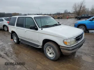 1998 Ford Explorer XLT z VIN 1FMZU32E0WUB20397, wystawiony jako Copart lot #44365985 z przebiegiem 177 291 mil mil oraz Tytuł czysty. Historia ofert i sprzedaży dostępna na DreamBid. Obrazek 4.