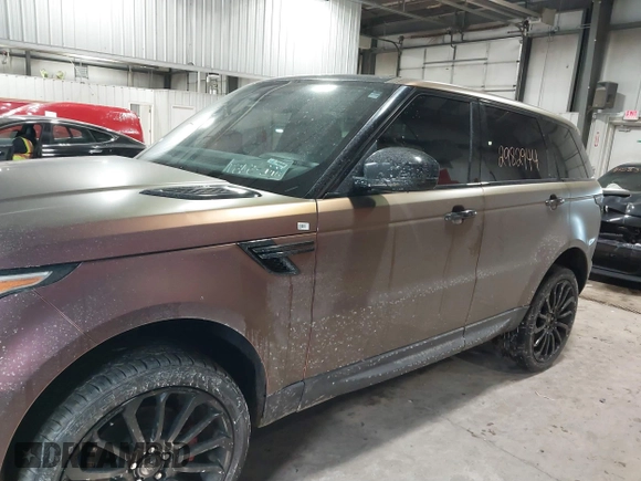 2015 Land Rover Range Rover Sport HSE z VIN SALWR2VF5FA612117, wystawiony jako IAAI lot #41597197 z przebiegiem 115 365 mil mil oraz . Historia ofert i sprzedaży dostępna na DreamBid. Obrazek 13.