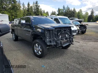 2015 GMC Sierra 2500HD Denali z VIN 1GT120E82FF160626, wystawiony jako Copart lot #57807735 z przebiegiem 193 495 mil mil oraz Szkoda całkowita • Salvage title. Historia ofert i sprzedaży dostępna na DreamBid. Obrazek 4.
