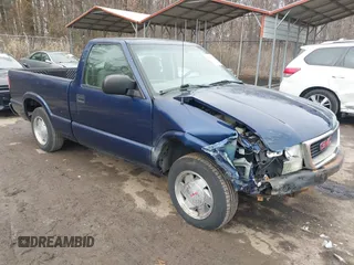 2003 GMC Sonoma SLS with VIN 1GTCS14H138228849, listed as a IAAI auction lot 41541363 with 217,969 mi miles. Bid and sale history available at carsss.com. Image 1.