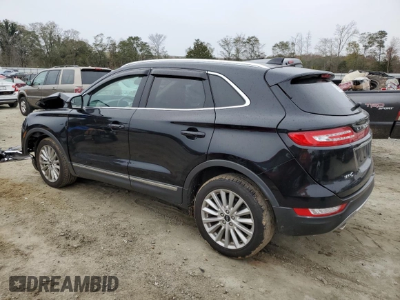 2019 Lincoln MKC Standard with VIN 5LMCJ1D98KUL37318, listed as a Copart auction lot 81398564 with 35,929 mi miles and Salvage Title. Bid and sale history available at DreamBid. Image 2.