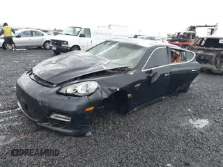 2010 Porsche Panamera Turbo z VIN WP0AC2A73AL090974, wystawiony jako IAAI lot #41105495 z przebiegiem 183 256 mil mil oraz . Historia ofert i sprzedaży dostępna na DreamBid. Obrazek 18.