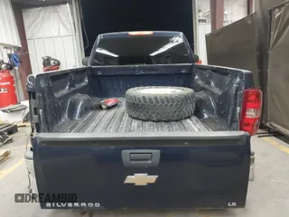 2008 Chevrolet Silverado 1500 Work Truck with VIN 1GCEC14C68Z210990, listed as a IAAI auction lot 41711630 with 185,409 mi miles. Bid and sale history available at carsss.com. Image 15.
