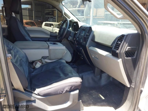 2018 Ford F-150 XL with VIN 1FTEW1CP6JKF61179, listed as a IAAI auction lot 39694469 with 79,139 mi miles. Bid and sale history available at carsss.com. Image 5.