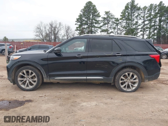 2022 Ford Explorer Platinum with VIN 1FM5K8HC5NGA35754, listed as a IAAI auction lot 41334528 with 65,772 mi miles. Bid and sale history available at carsss.com. Image 14.