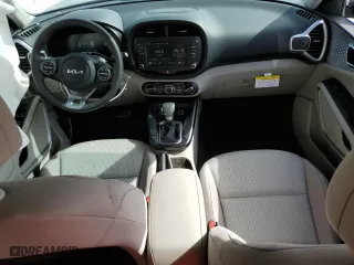 2025 Kia Soul LX with VIN KNDJ23AU5S7933548, listed as a Copart auction lot 86412254 with 534 mi miles and Non Repairable. Bid and sale history available at carsss.com. Image 8.