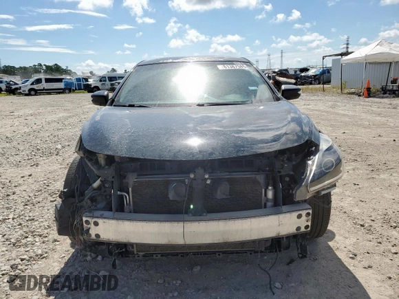 2013 Nissan Altima SV with VIN 1N4BL3AP9DC105529, listed as a Copart auction lot 61387585 with 200,113 mi miles and Salvage title. Bid and sale history available at DreamBid. Image 5.