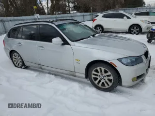 2011 BMW 3 Series 328i xDrive with VIN WBAUU3C54BA541898, listed as a Copart auction lot 44102915 with 320,395 mi miles and Clean Title. Bid and sale history available at DreamBid. Image 4.